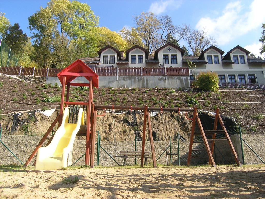 Penzion Kozel - Herlikovice Krkonose Врхлабі Екстер'єр фото